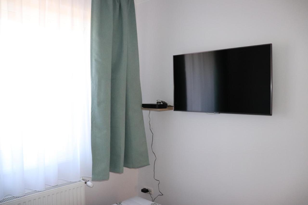 Liget Apartmanhaz Kehidakustány Exteriör bild