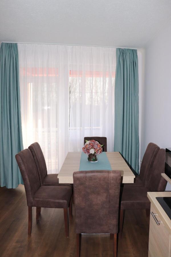 Liget Apartmanhaz Kehidakustány Exteriör bild