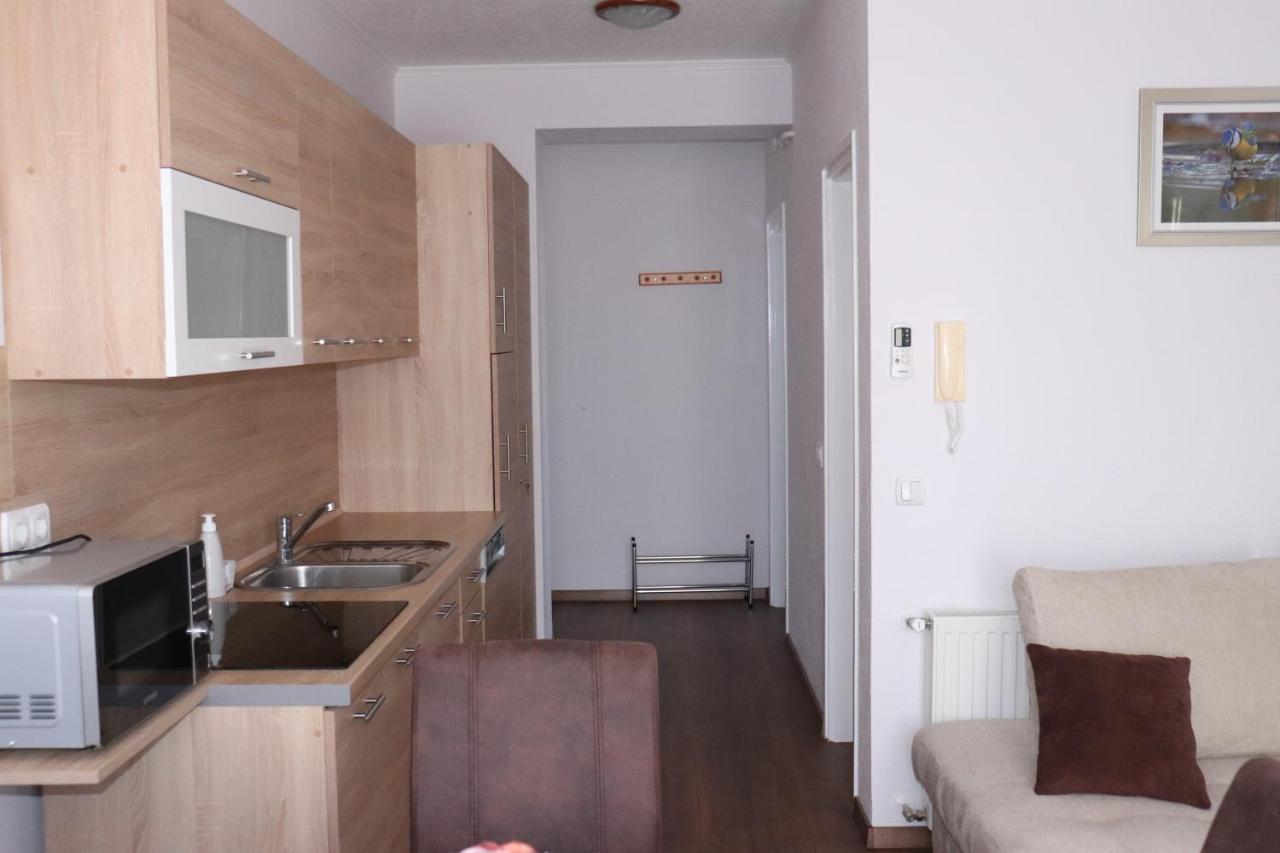 Liget Apartmanhaz Kehidakustány Exteriör bild
