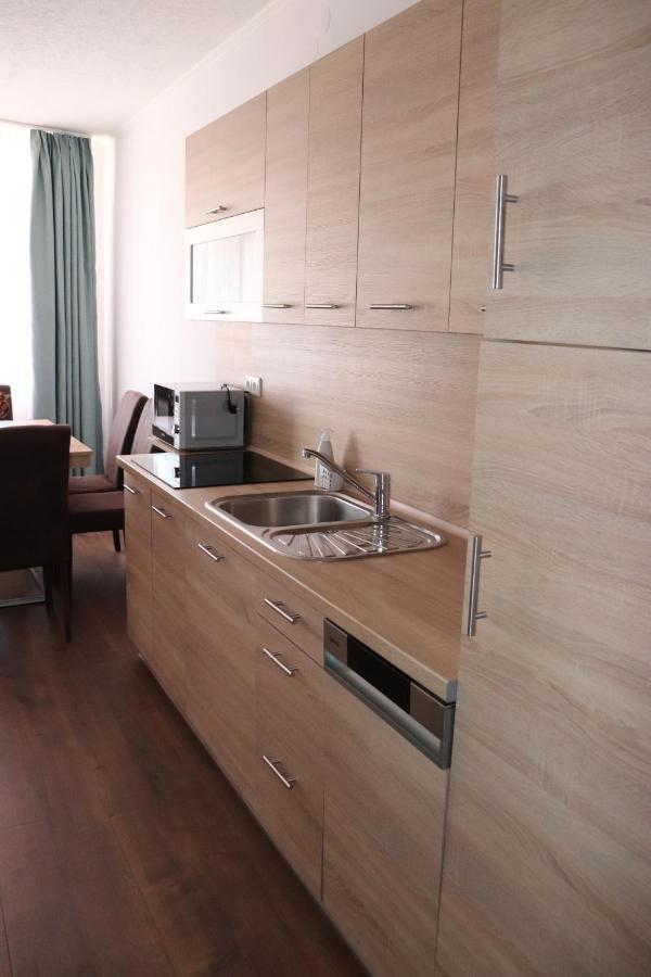Liget Apartmanhaz Kehidakustány Exteriör bild